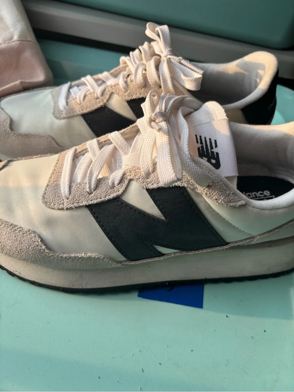 New Balance women’s  Retro Runner in Cream and Black